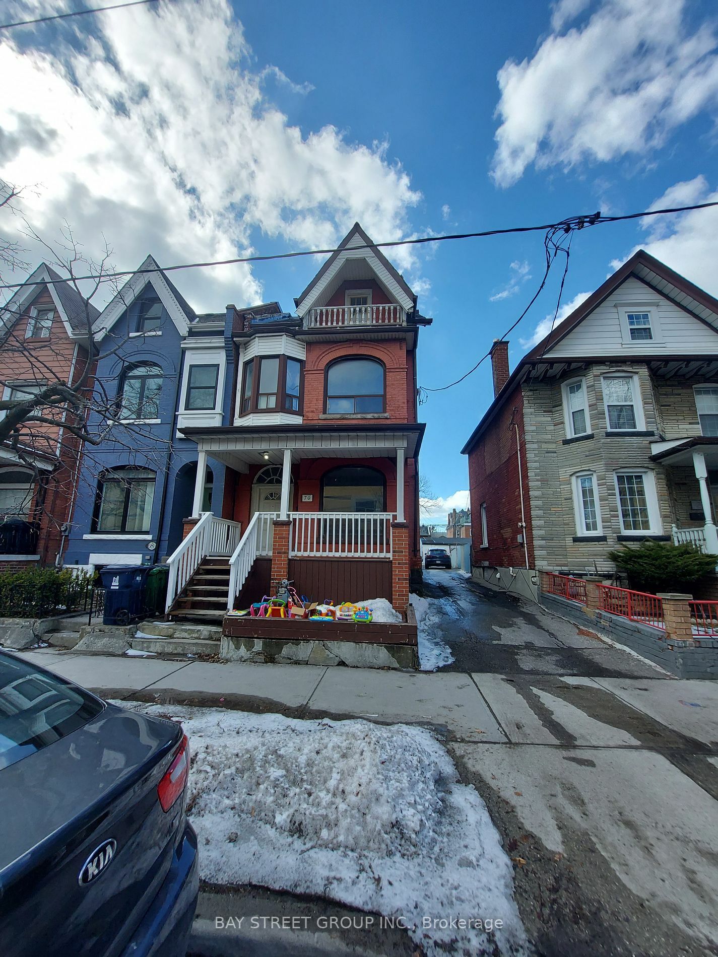 Property Photo:  70 Lansdowne Ave  ON M6K 2V9 