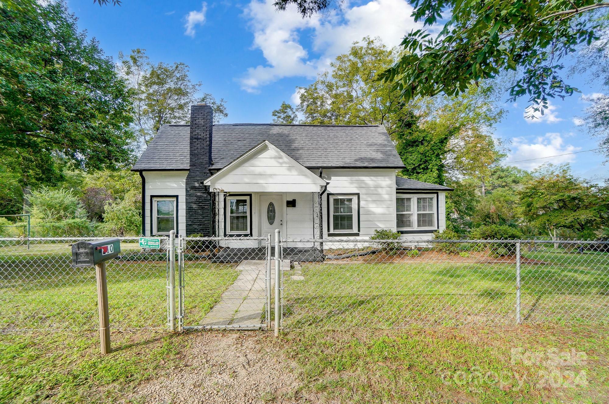 Property Photo:  210 W Ohio Avenue  NC 28016 