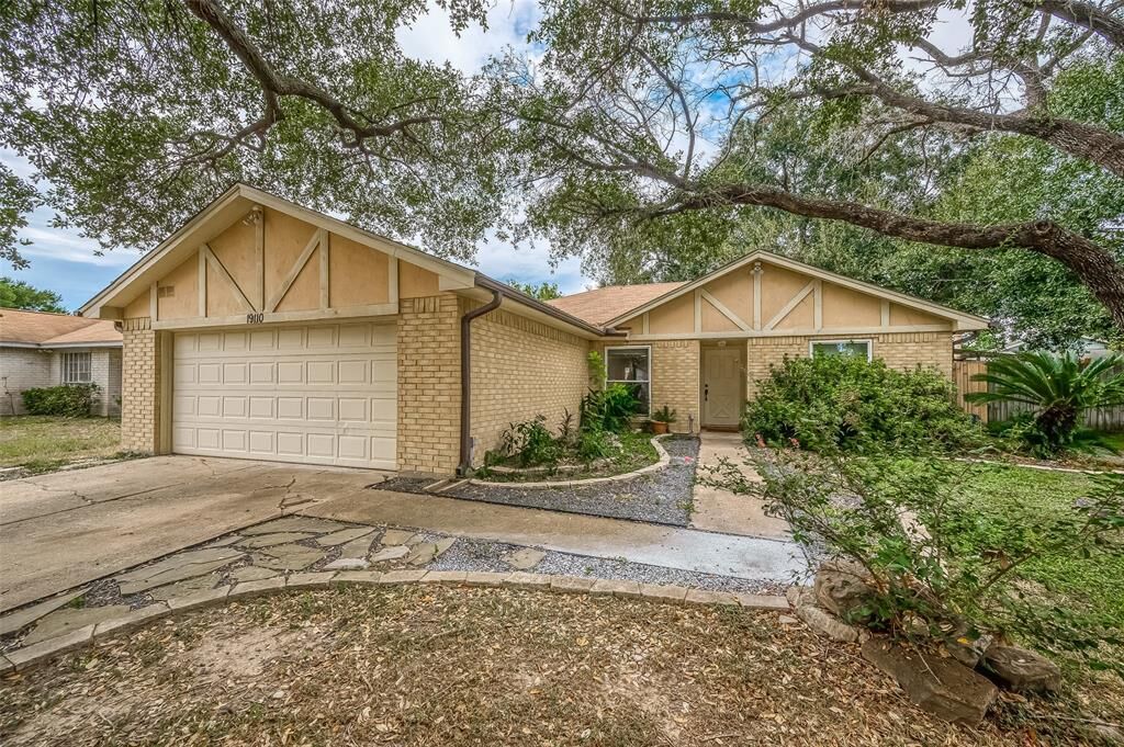 Property Photo:  19110 Cypress Flower Drive  TX 77449 