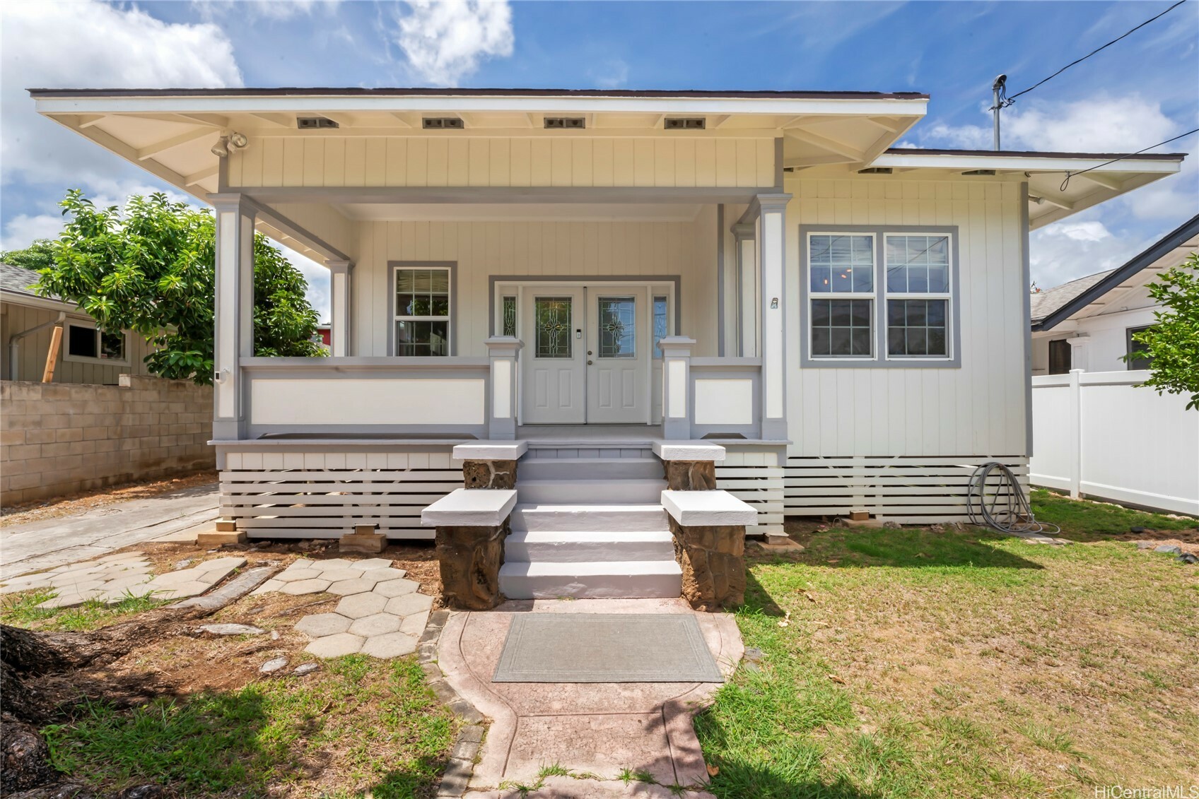 Property Photo: 2032 Coyne Street HI 96826
