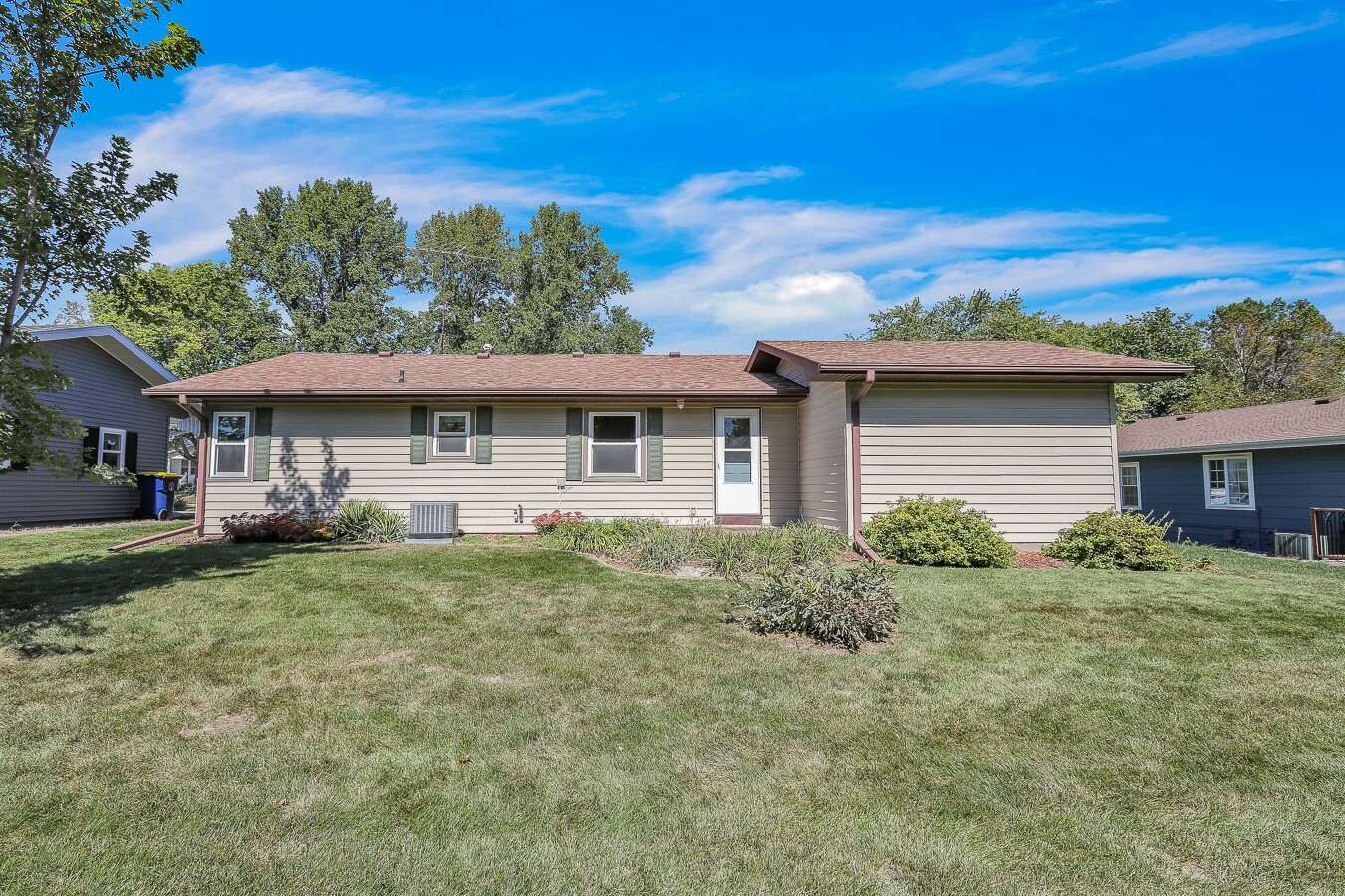 Property Photo:  503 Liberty Street  IA 50219 