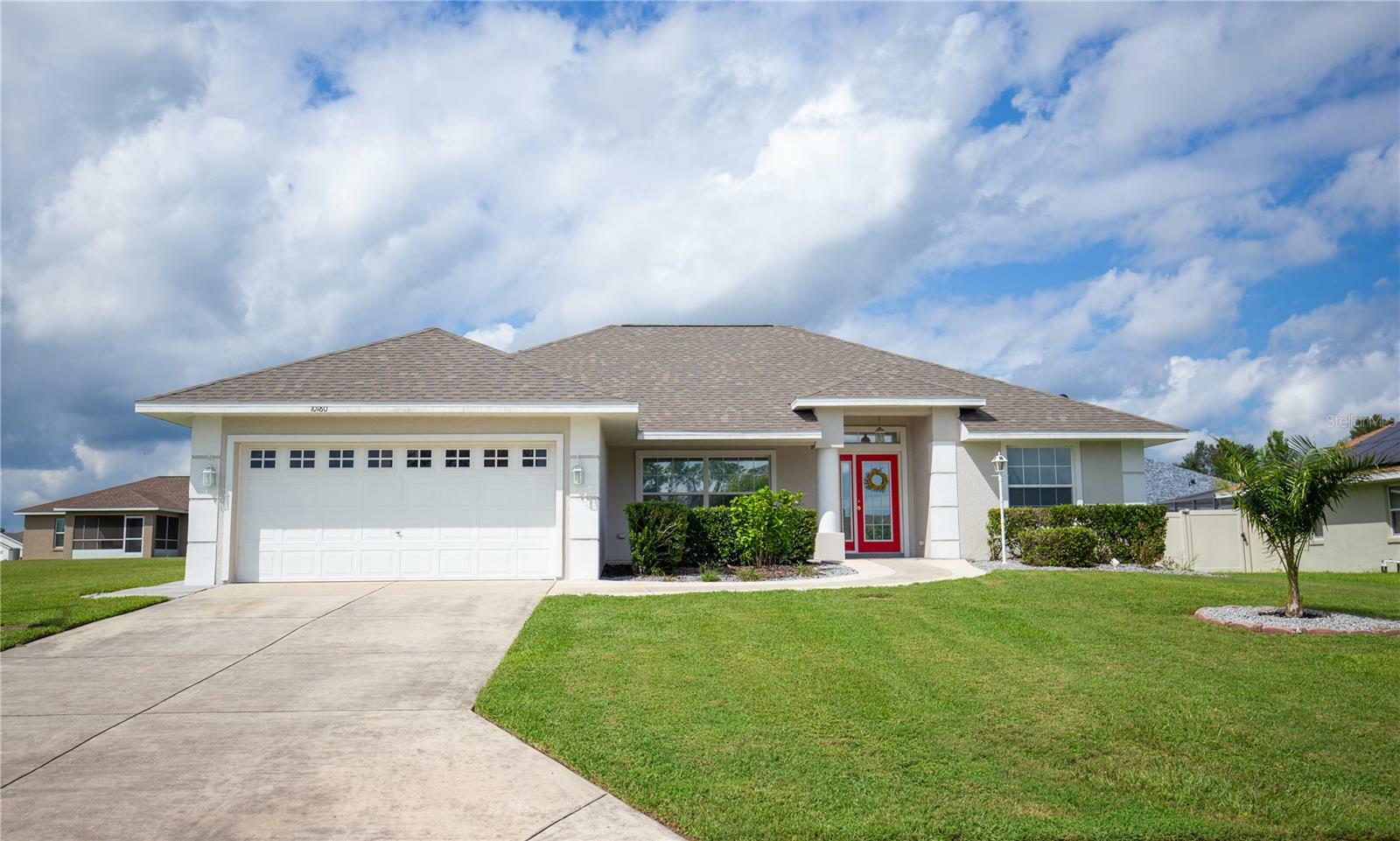 Property Photo: 10180 SE 69th Avenue FL 34420