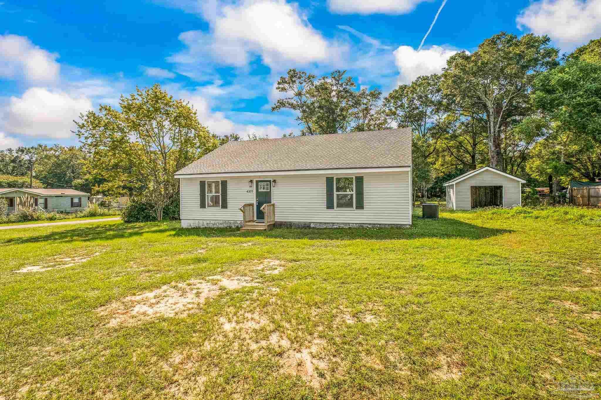 Property Photo:  4377 Forest Ct  FL 32571 