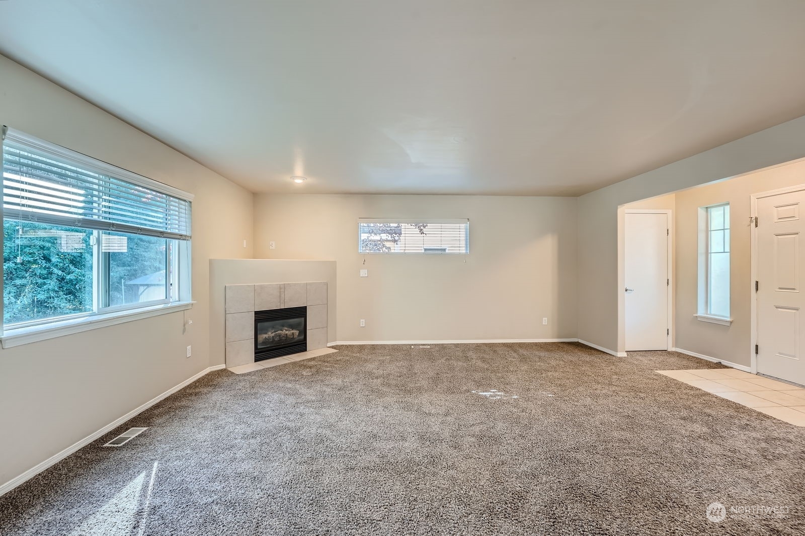 Property Photo:  12707  120th Avenue E  WA 98374 