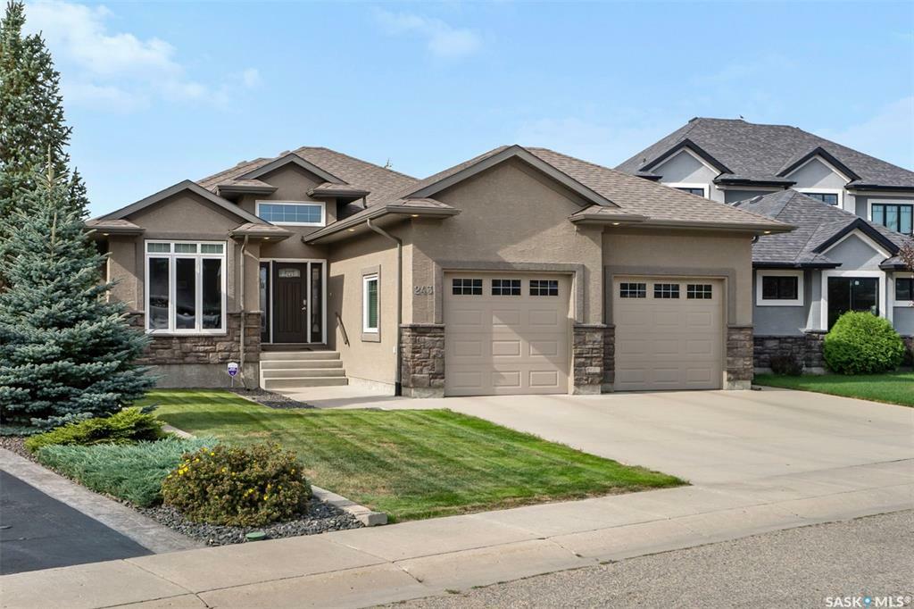 Photo de la propriété:  243 Fleming Crescent  SK S7W 0E6 