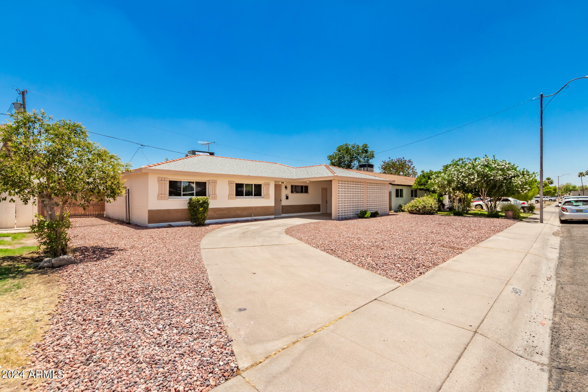 Property Photo:  3401 W Paradise Drive  AZ 85029 