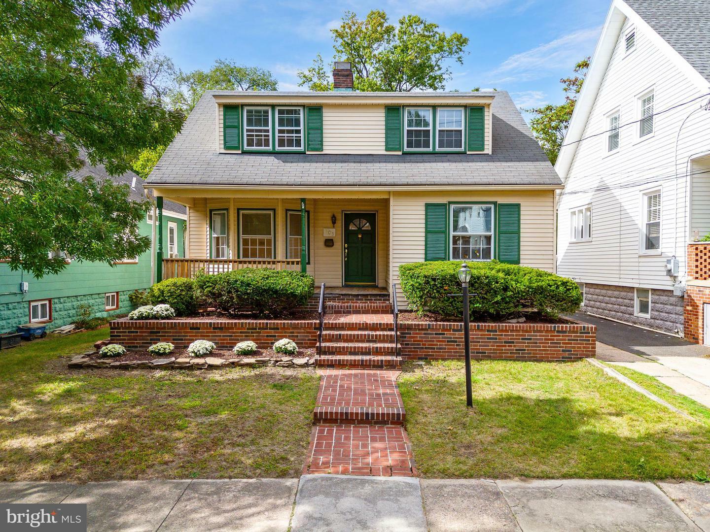 Property Photo:  103 E Knight Avenue  NJ 08108 