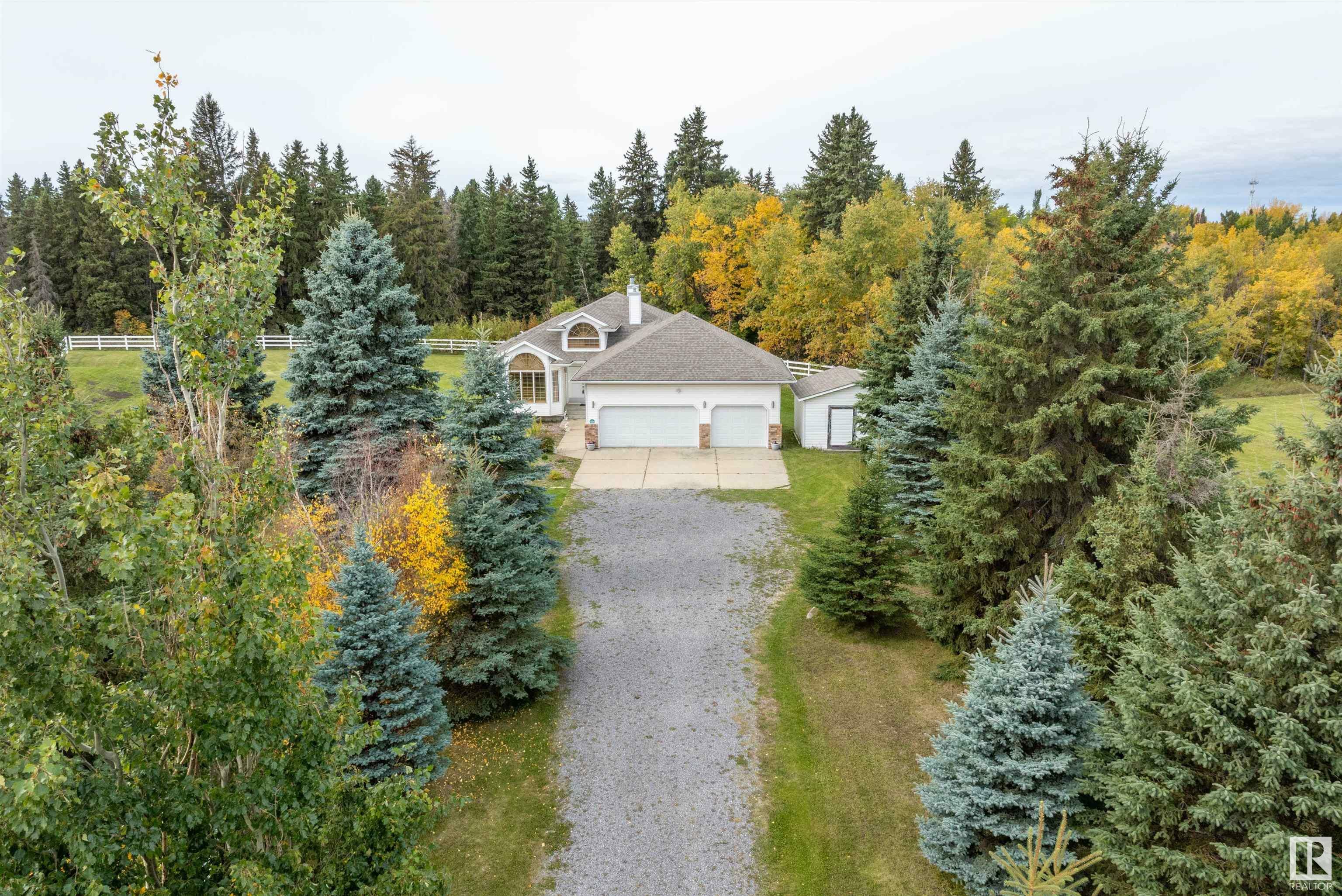 Property Photo:  474062 A Highway 2A  AB T0C 1Z0 