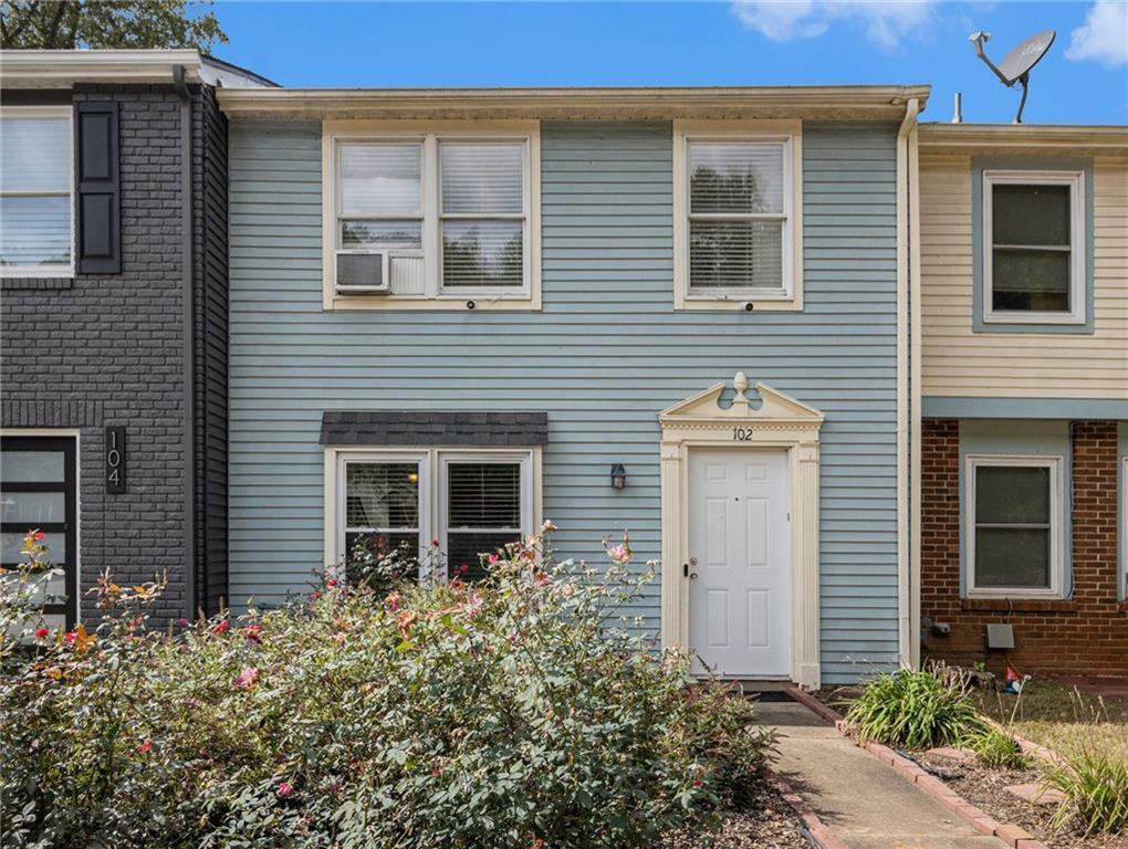 Property Photo:  102 Roswell Commons Way  GA 30076 