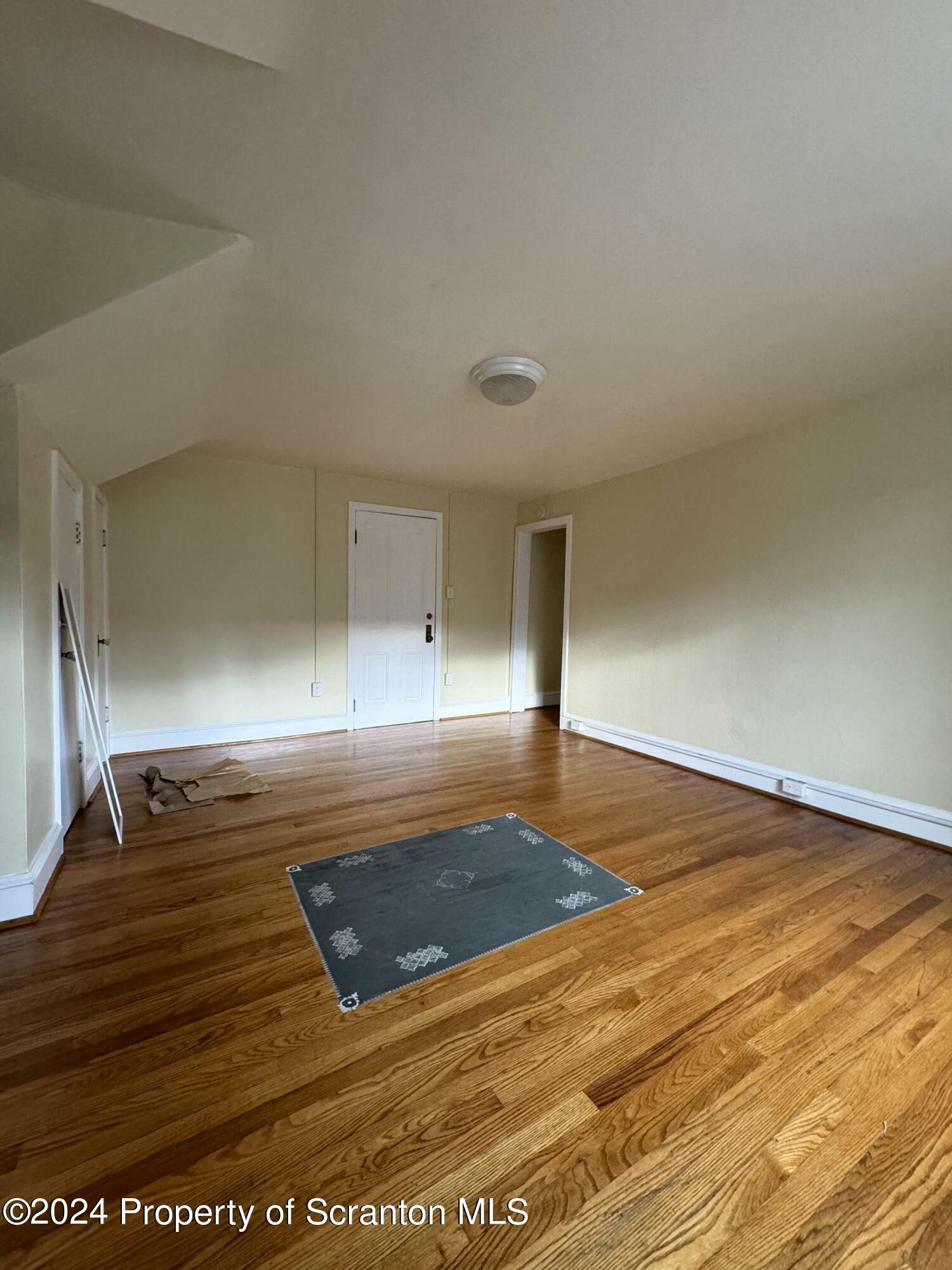 Property Photo:  510 Quincy Avenue 3S  PA 18510 