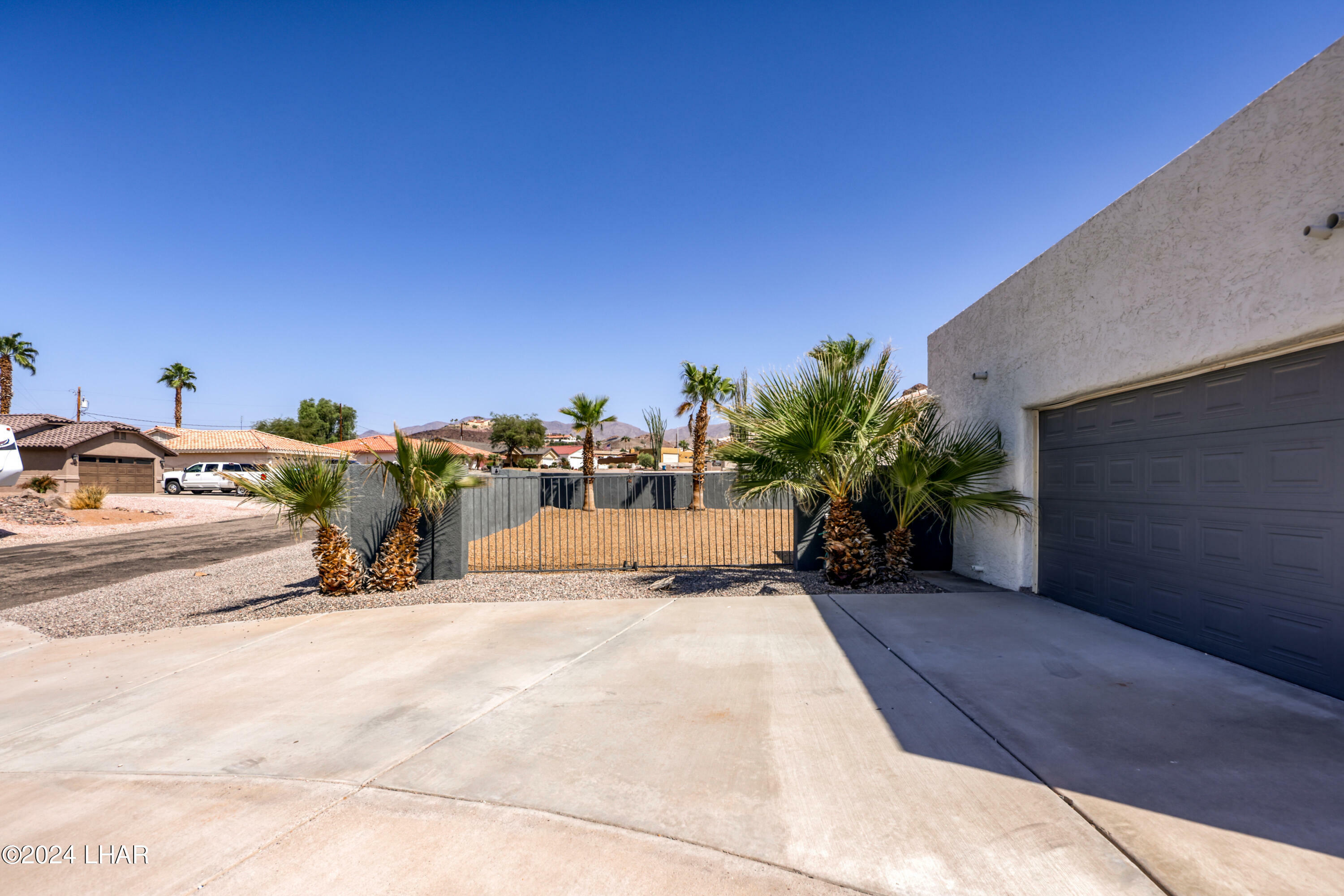 Property Photo:  3931 McCulloch Blvd  AZ 86406 