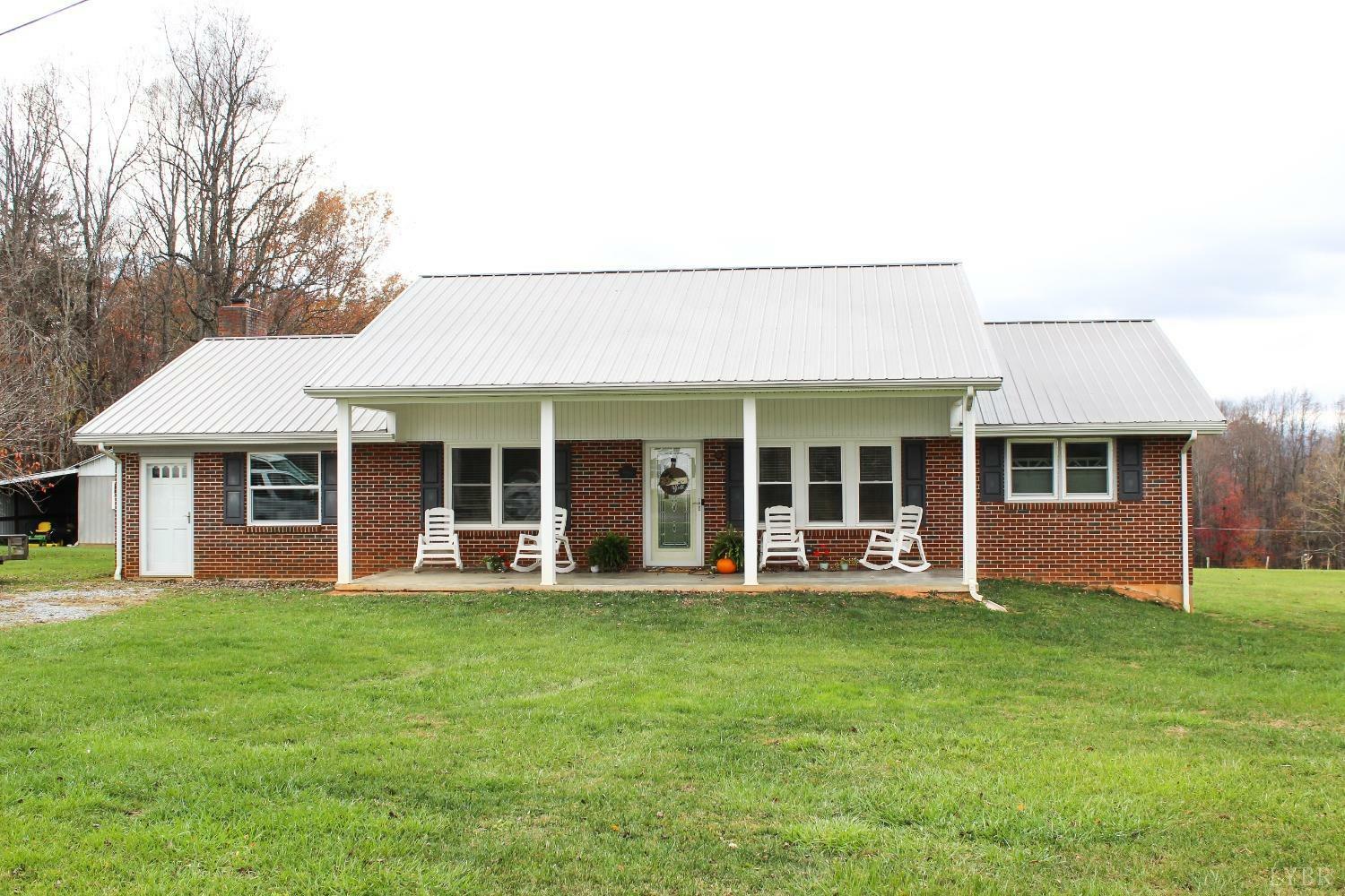 Property Photo:  831 Farm View Road  VA 24092 