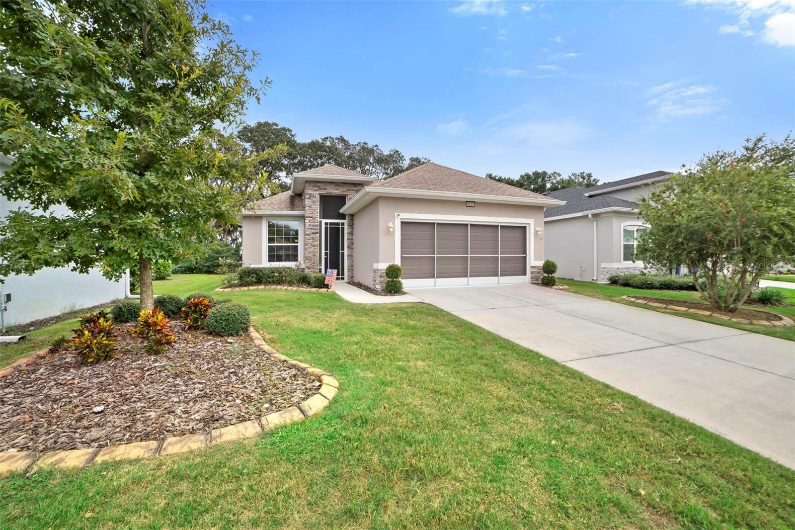 Property Photo:  8224 Bridgeport Bay Circle  FL 32757 