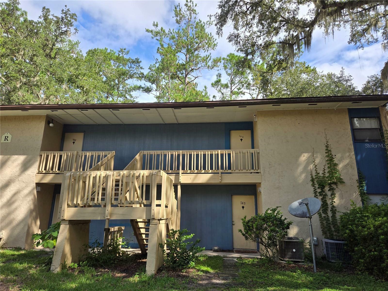 Property Photo: 2811 SW Archer Road R-143 FL 32608