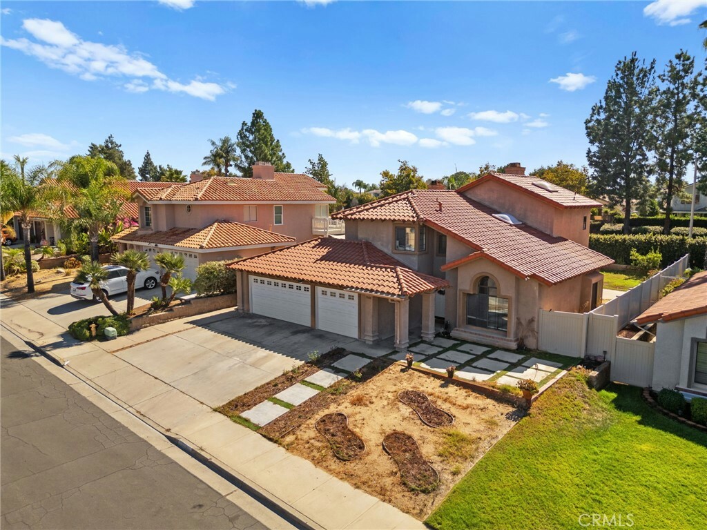 Property Photo:  39688 Ridgedale Drive  CA 92563 