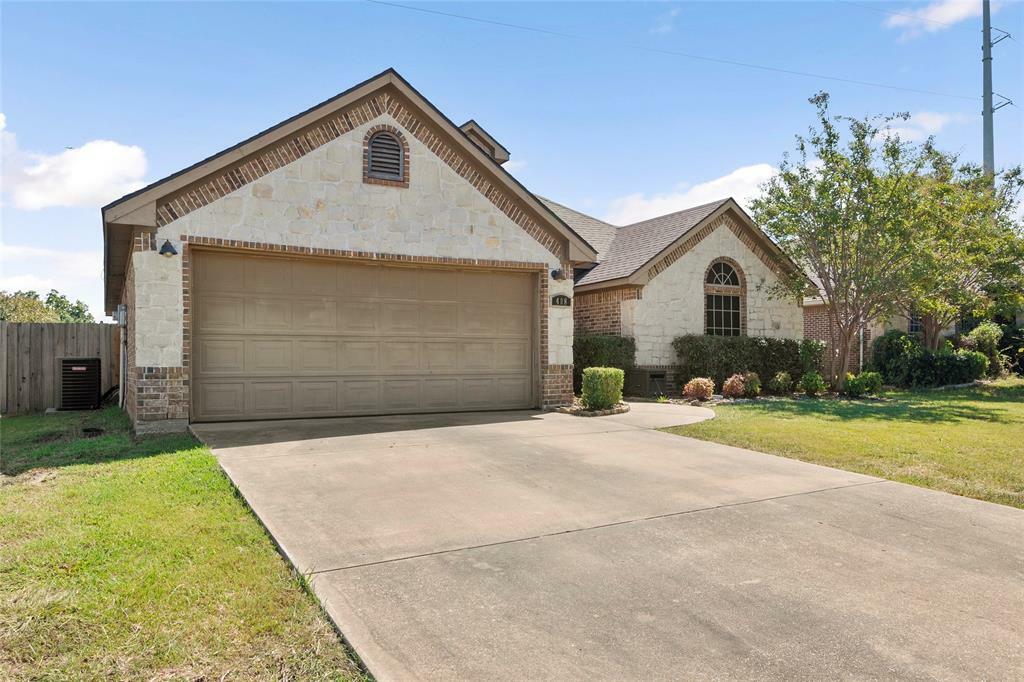 Property Photo:  408 Autumn Trail  TX 75189 