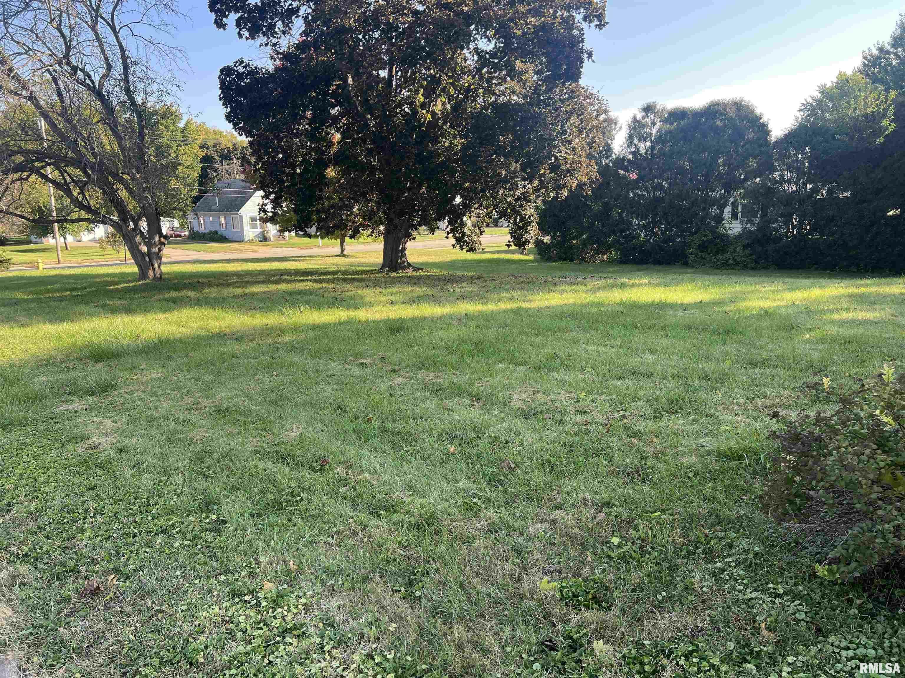 Property Photo:  641 13th Avenue North  IA 52732 