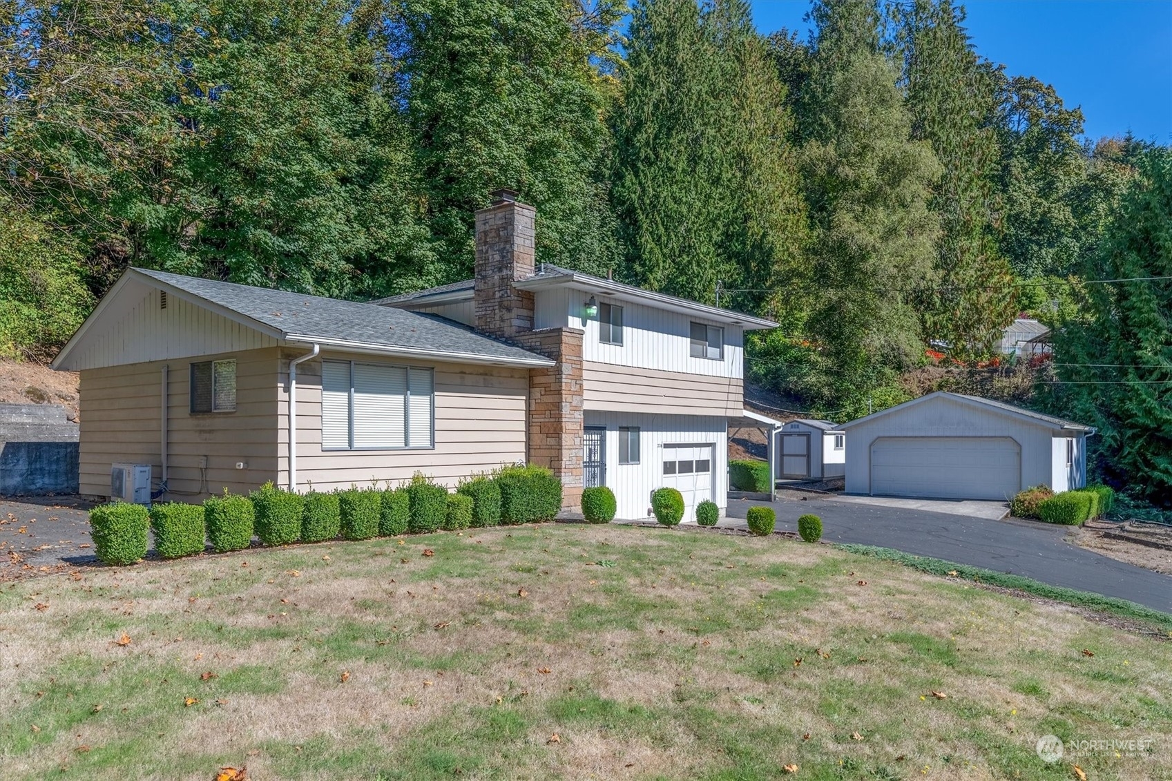 Property Photo:  226 Sunset Drive  WA 98632 