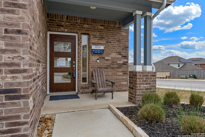 Property Photo: 2642 Moonlight Run TX 78245