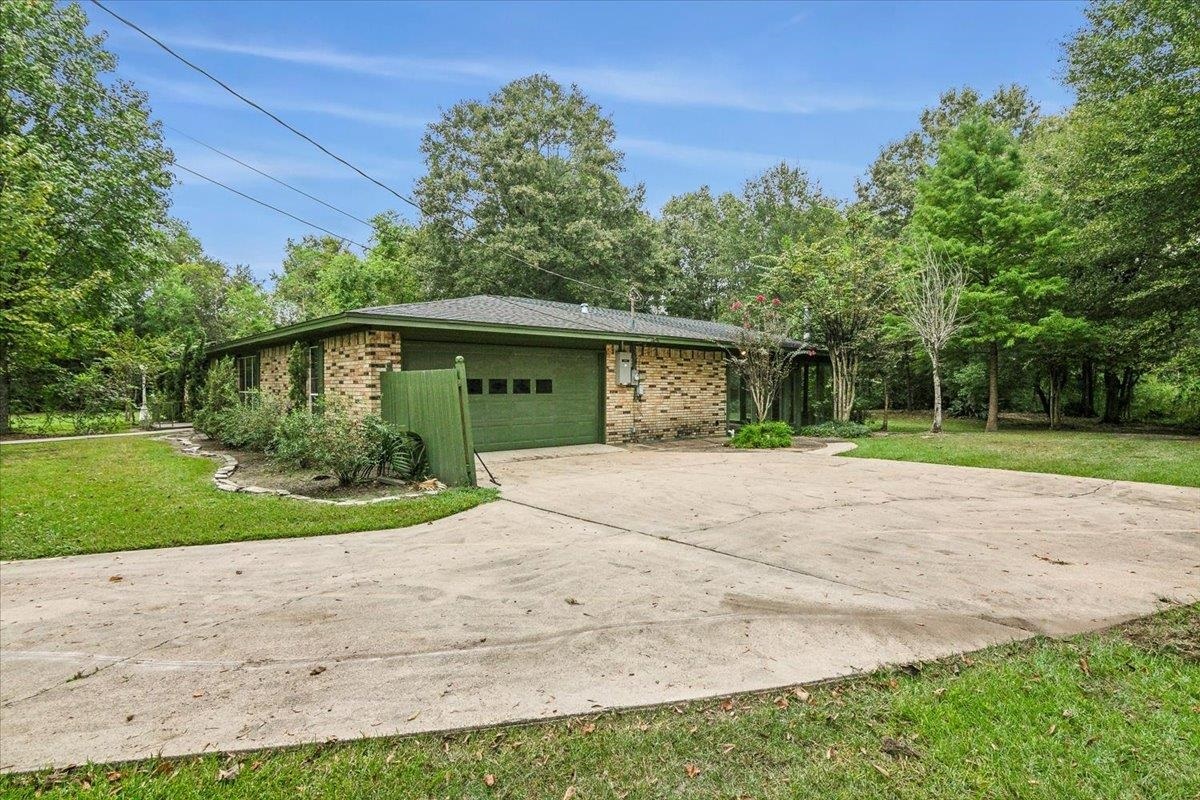 Property Photo:  3301 Pelican  TX 77630 