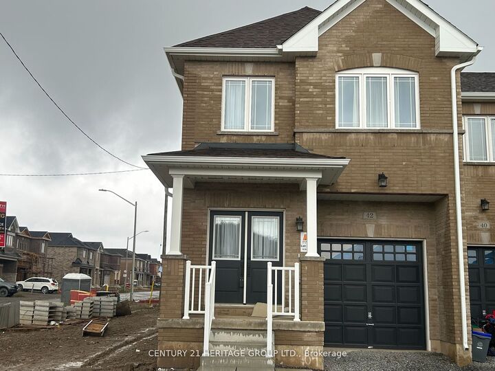 Photo de la propriété: 42 Bruton St ON L2V 3P4