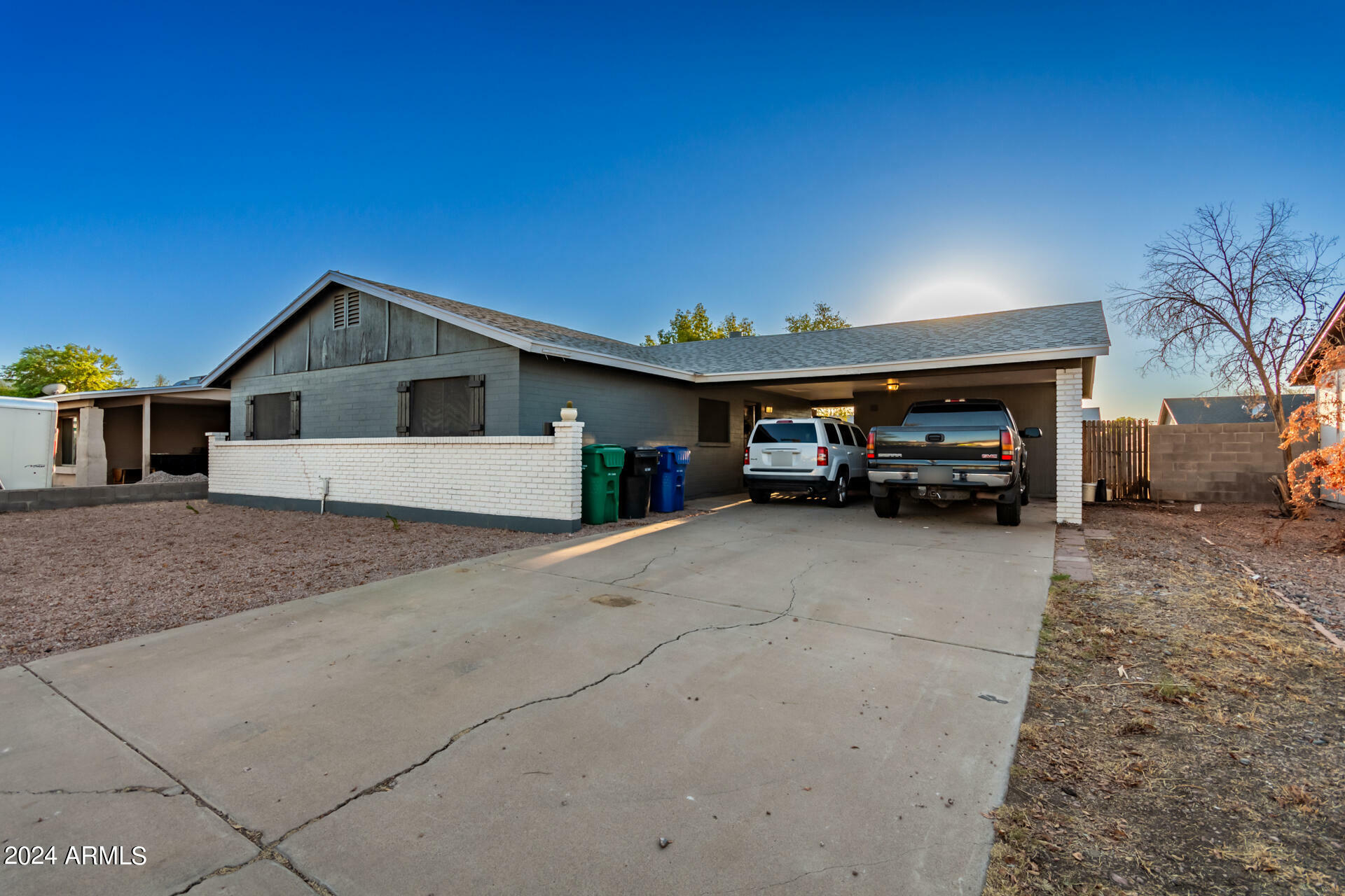 Property Photo:  1040 S Kachina --  AZ 85204 