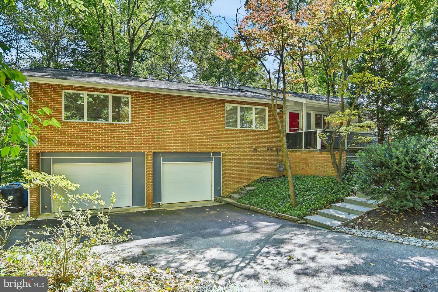 7709 Glenmore Spring Way  Bethesda MD 20817 photo