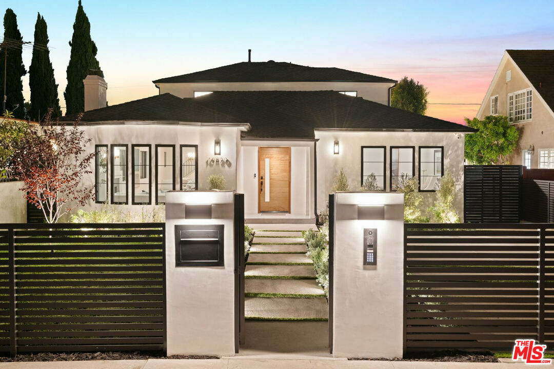Property Photo: 10820 Wellworth Ave CA 90024