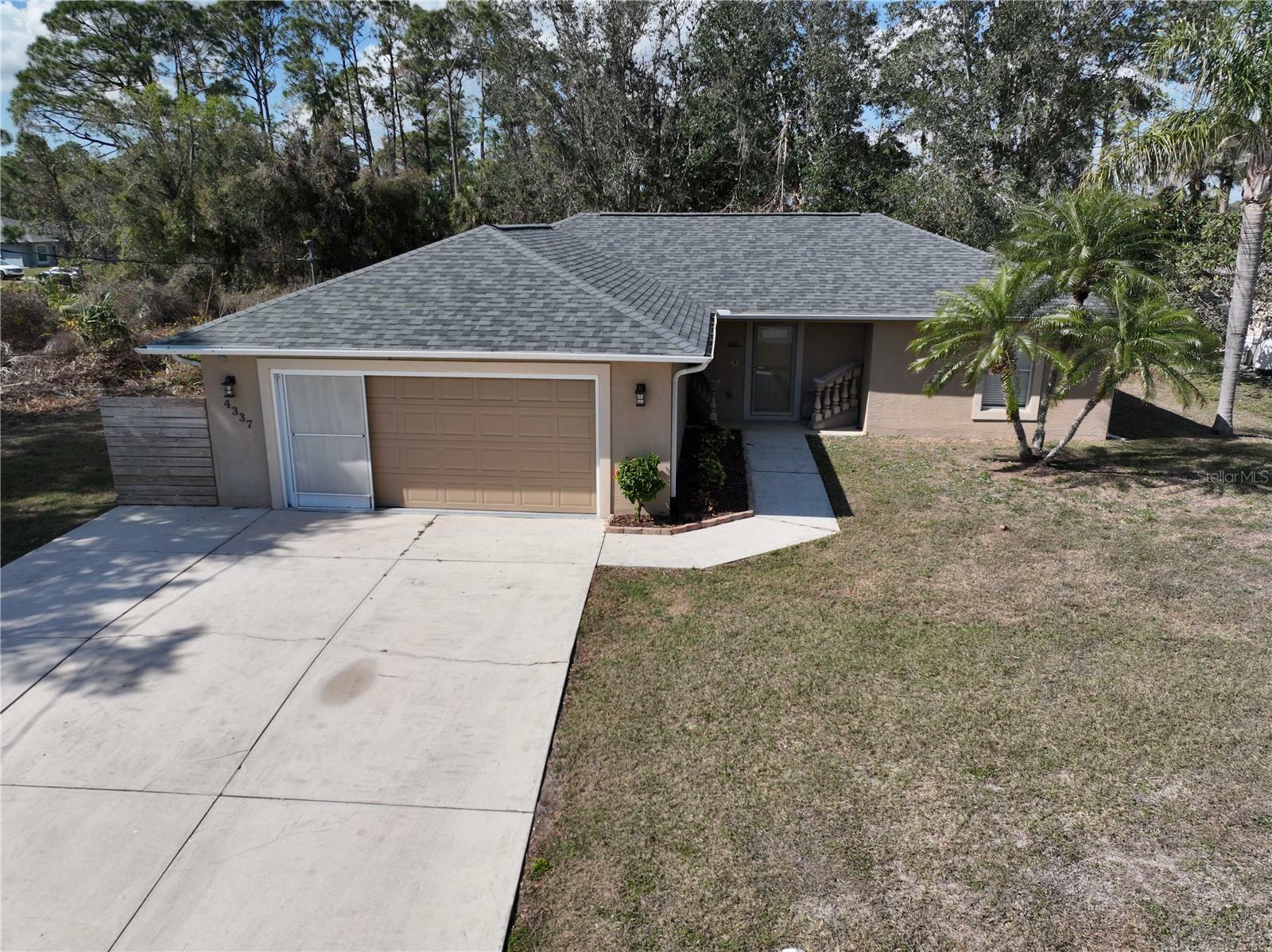 Property Photo:  4337 Mermell Circle  FL 34291 