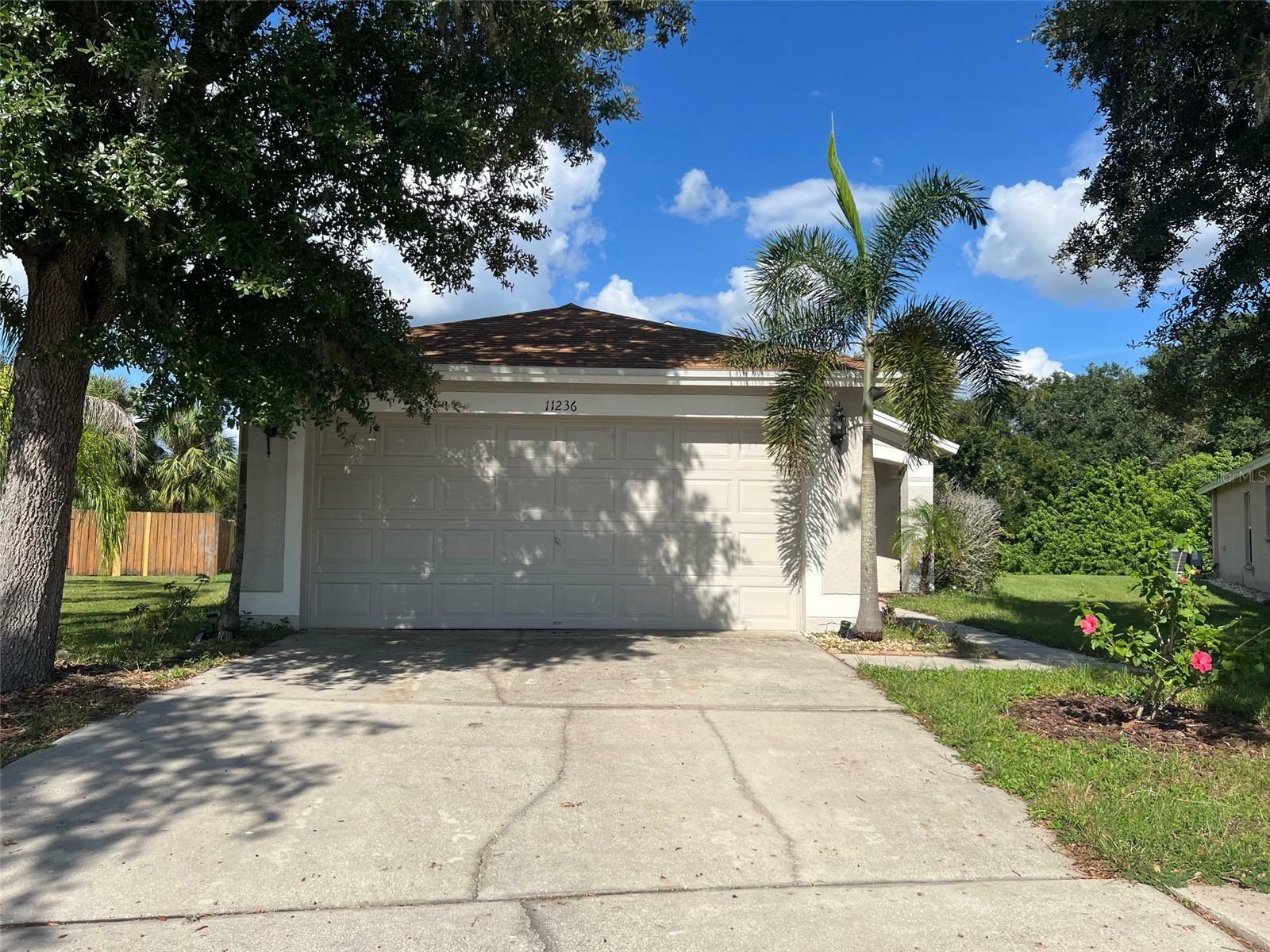 Property Photo:  11236 Summer Star Drive  FL 33579 