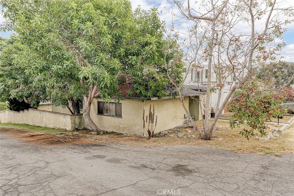 Property Photo:  3010 Laurel Avenue  CA 90266 