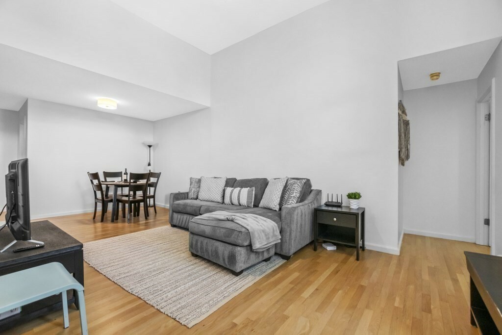 Property Photo:  80 Beaumont St #206  MA 02124 