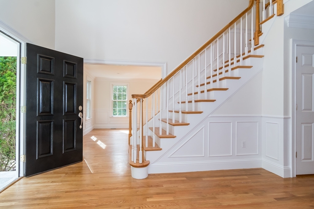 Property Photo:  56 Edgemoor Ave  MA 02482 