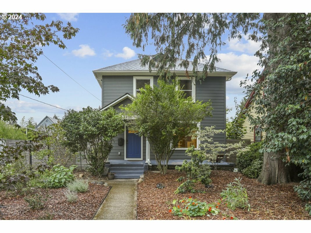 Property Photo:  4938 SE 72nd Ave  OR 97206 