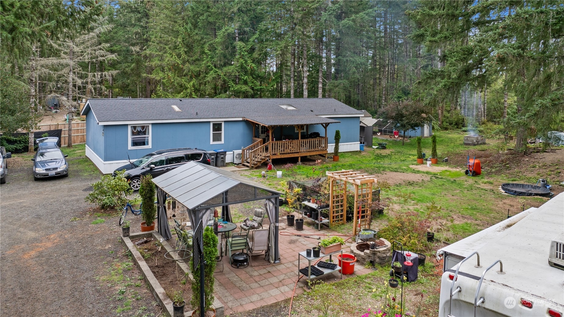 Property Photo:  300 E Sherwood Hills Road  WA 98524 