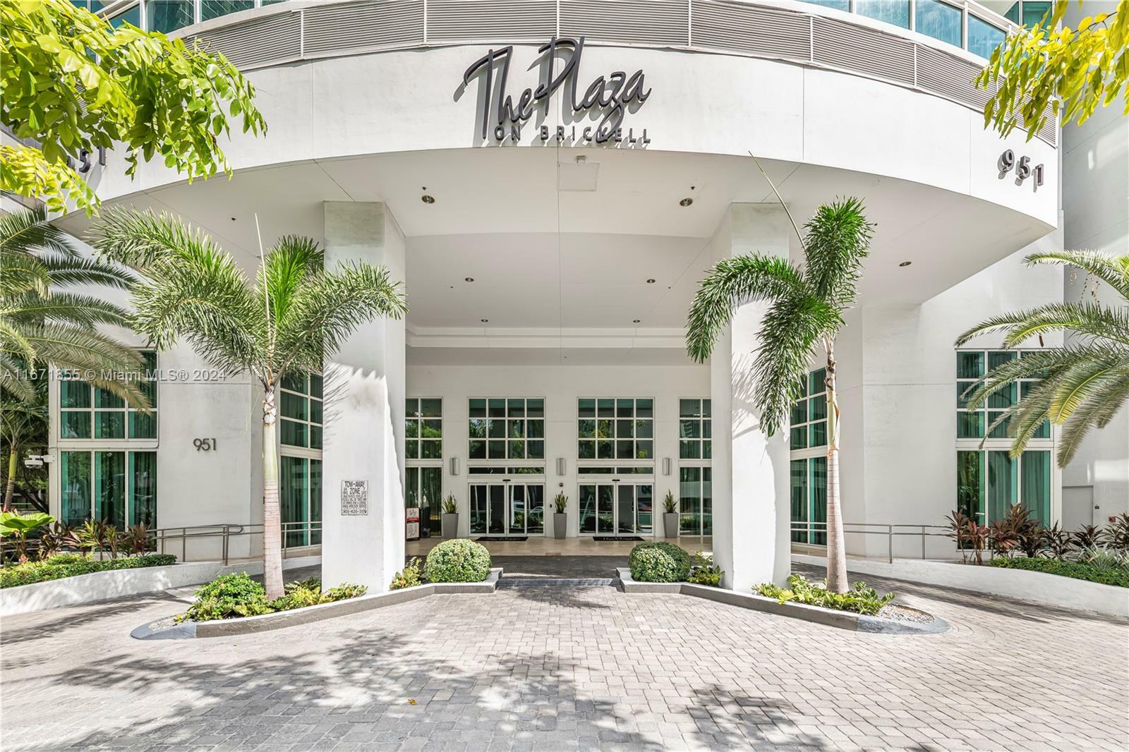 Property Photo:  951 Brickell Ave 2107  FL 33131 