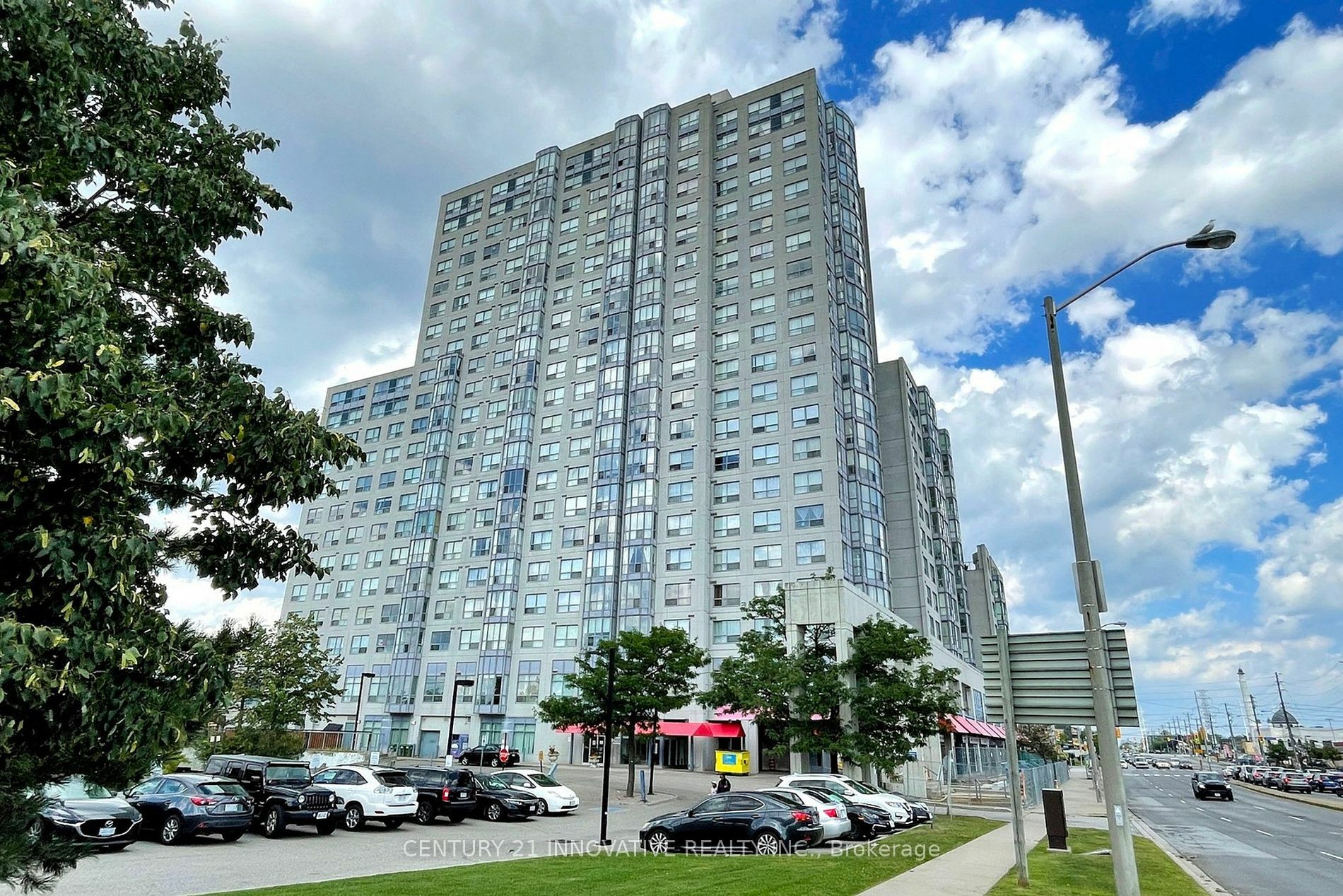 Photo de la propriété:  2550 Lawrence Ave E 410  ON M1P 4Z3 