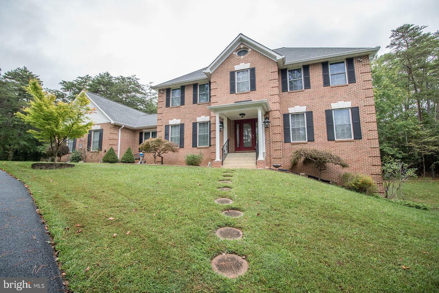 Property Photo:  43610 Deer Run Court  MD 20650 