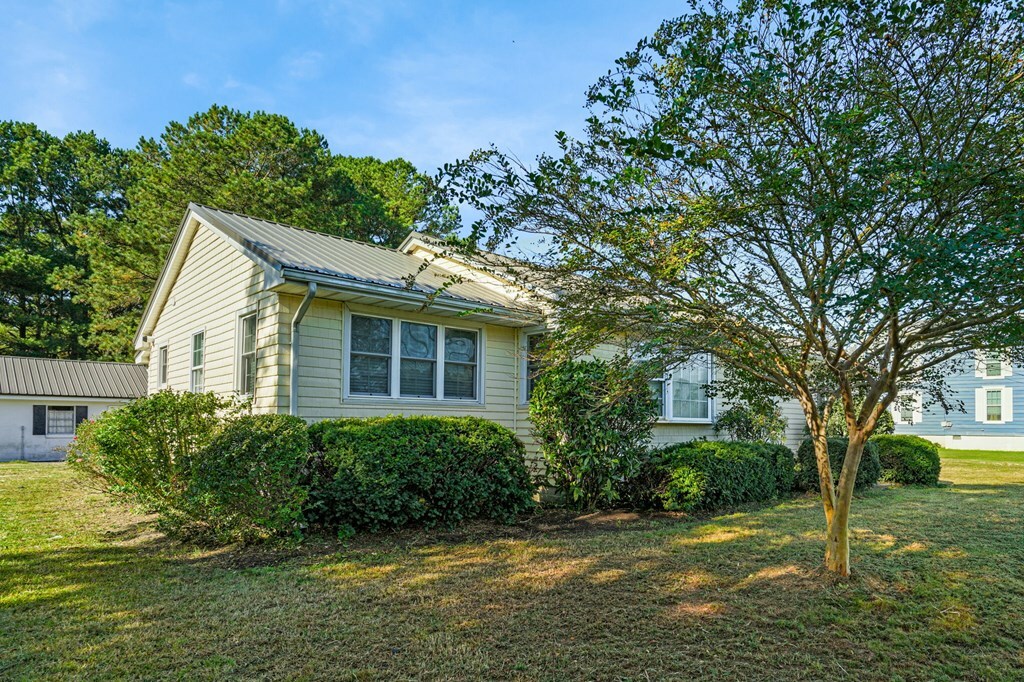 Property Photo:  20214 Market St  VA 23417 