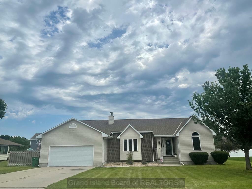 4111 W Indianhead Drive  Grand Island NE 68803 photo