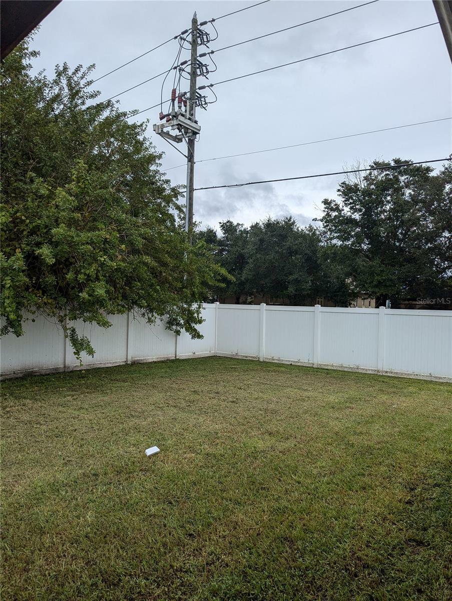 Property Photo:  202 Cobalt Dr  FL 34758 