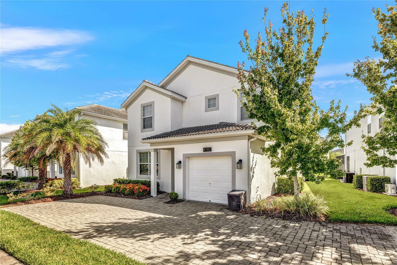 Property Photo:  4782 Kings Castle Circle  FL 34746 