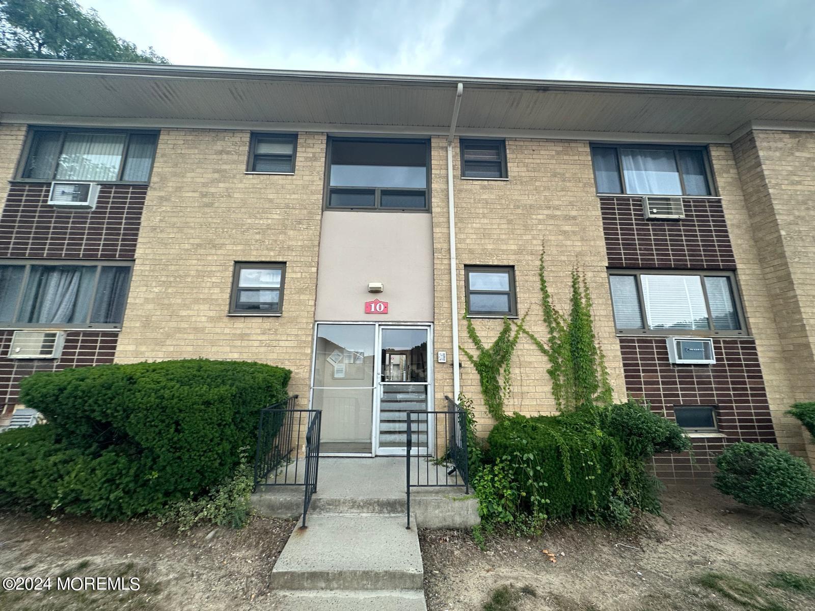 Property Photo:  401 US Highway 22 E10  NJ 07060 