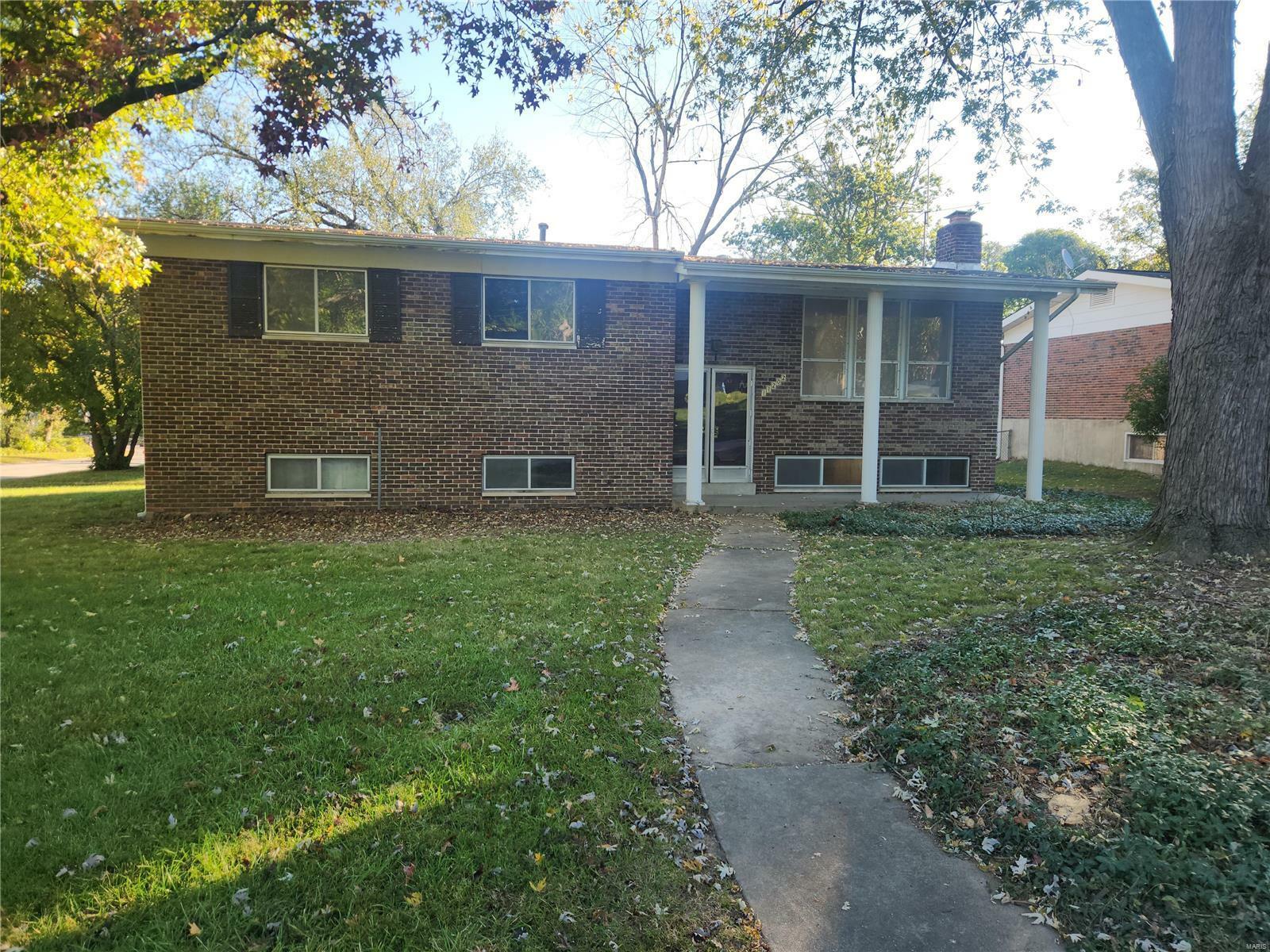 Property Photo:  11202 Claywood Drive  MO 63126 