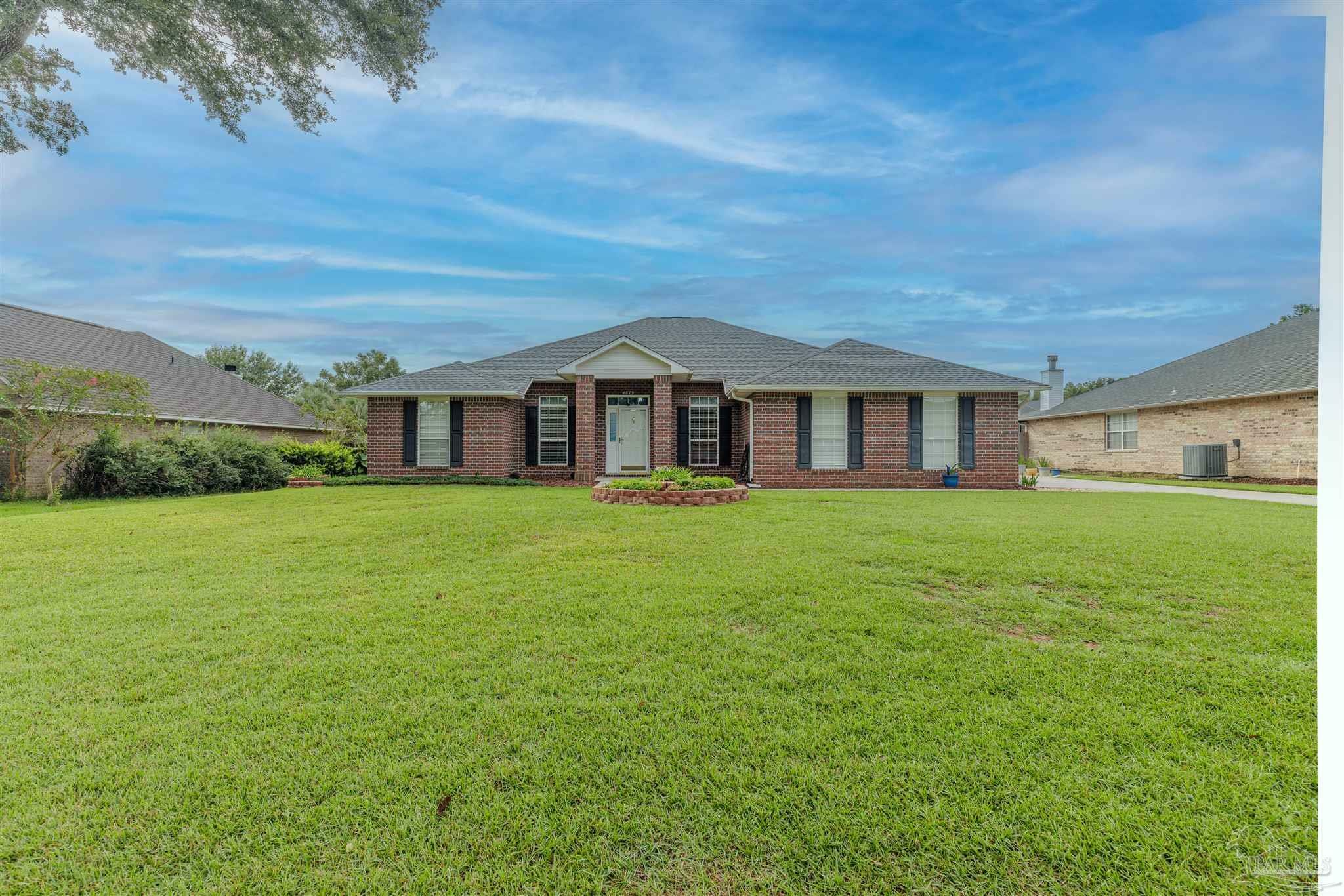 Property Photo:  4879 Laurel Oak Dr  FL 32571 