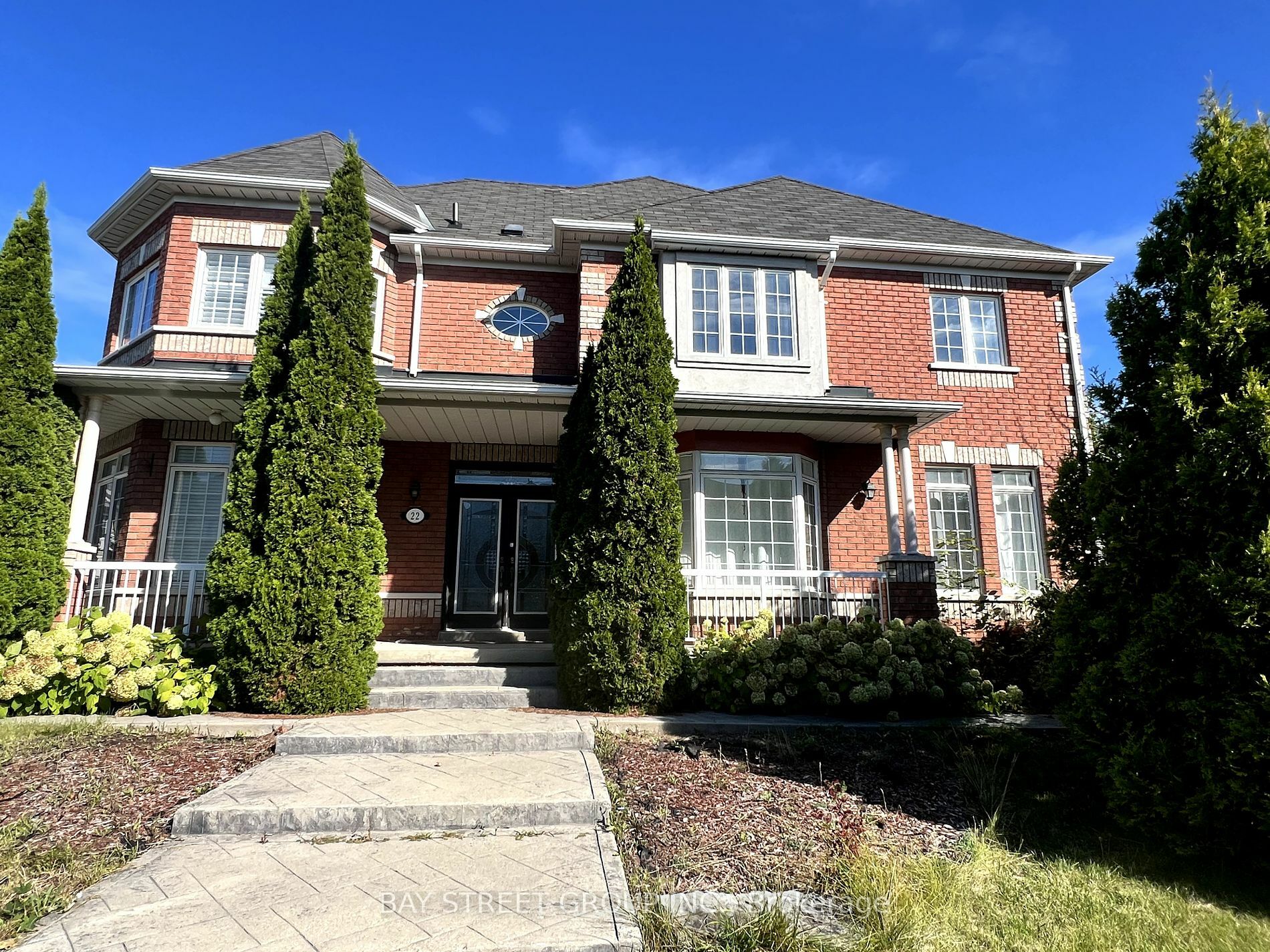 Property Photo:  22 Arundel Dr  ON L4H 2W6 