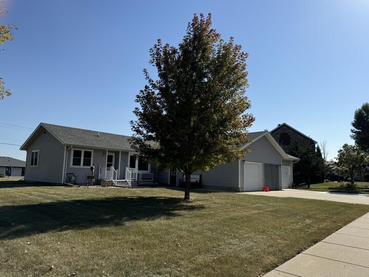 Property Photo: 1532 N 20th St SD 57401