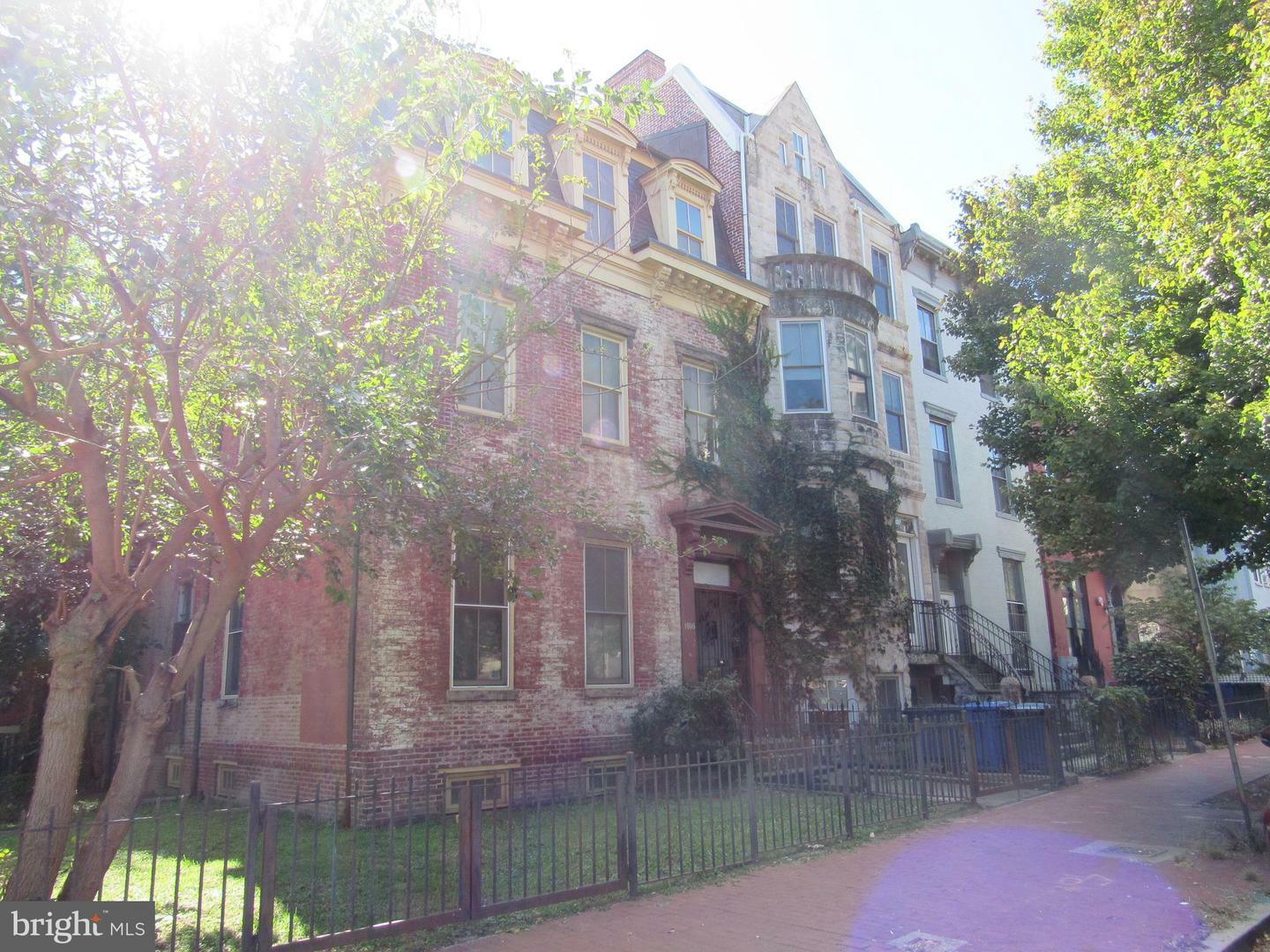 Property Photo:  1000 M Street NW  DC 20001 