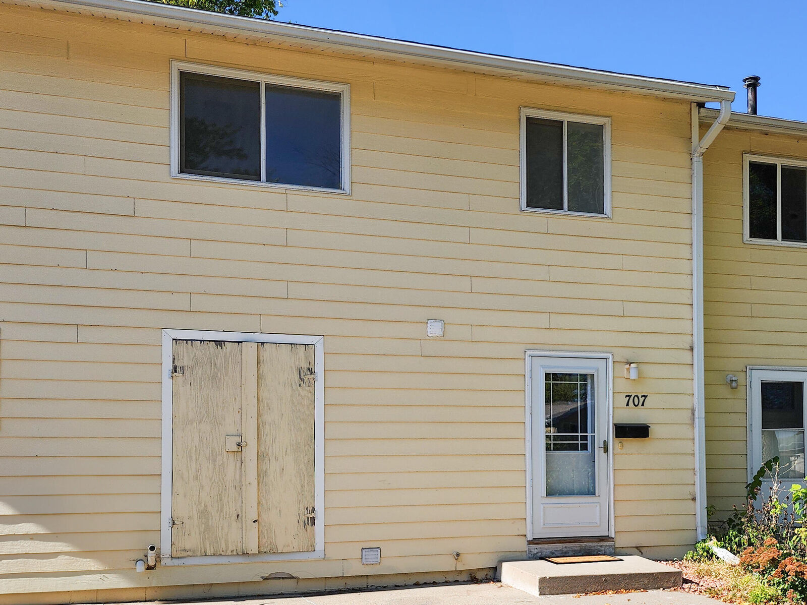 Property Photo:  707 Garnet Drive  IA 50010 