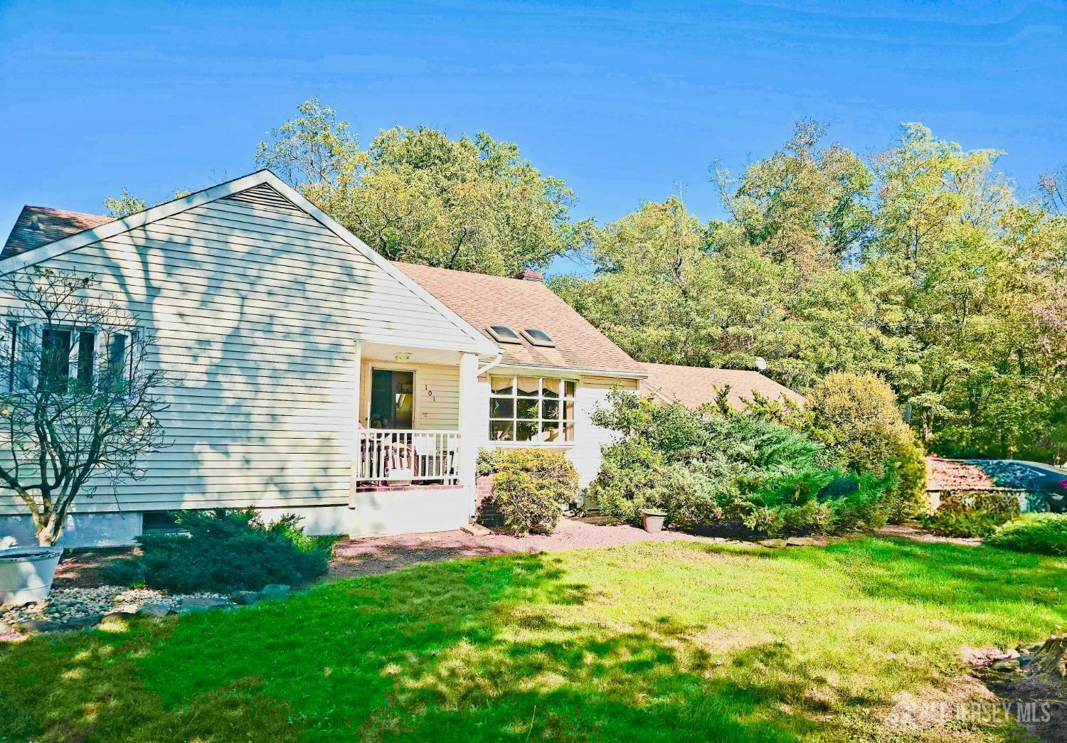 Property Photo:  101 Weston Road  NJ 08873 